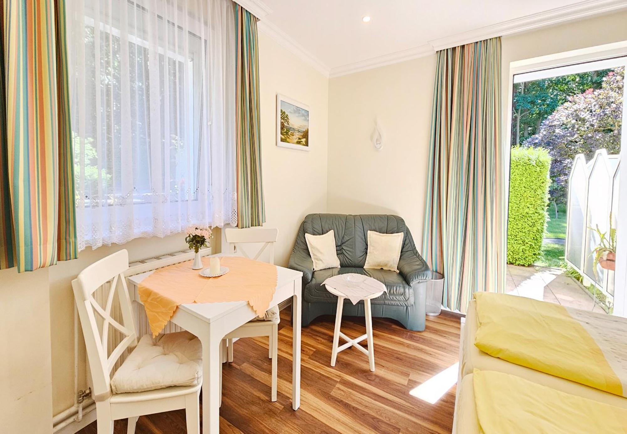 Haus Am Wald Lägenhet Heringsdorf  Exteriör bild